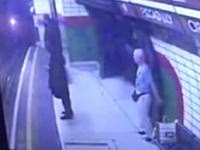 日本の81歳のおじいちゃんがロンドンで殺人未遂。その犯行の様子を撮影したビデオが公開される。