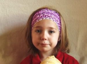 幼女から少女へ。16歳の女の子の成長記録を4分半で見るビデオ。