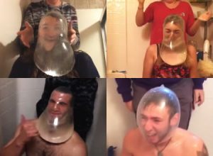 コンドームチャレンジ。やっぱり流行ってたみたいｗｗｗ水で膨らませたコンドームを頭に落とすと！？