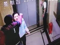 酔ってエレベーターのドアをけ破った中国人。シャフトに落ちるｗｗｗ
