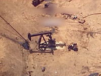 イスイスの石油採掘場を空爆。命中する瞬間まで爆弾がはっきり見える高画質映像。