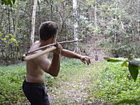 原始生活の人の武器シリーズ最新作「アトラトル（投槍器）と槍」森にあるものだけで強力な武器を作る。