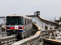 モノレールの線路切り替えポイントが面白い動画。大阪の関節可撓式分岐器。