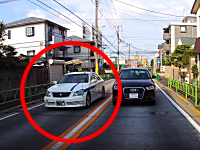 世田谷区に出没するというやりたい放題な個人タクシーのビデオ。危険運転。