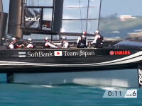ヨットレースのアメリカズカップで起きた日本とイギリスチームのクラッシュ映像。