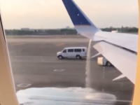 ユナイテッド航空が起こした燃料漏れ事故の映像。予想していたよりだだ漏れｗｗｗ