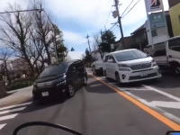 名古屋走り。2台連続で逆走してくる名古屋の運転が信じられないと話題になっている車載。