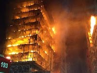 ブラジルで24階建ての高層ビルが火災で崩壊。その瞬間が撮影される。