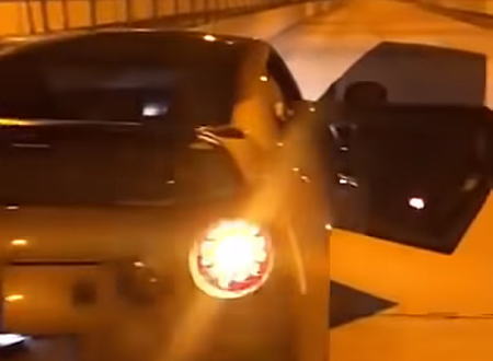 公道で0-300をする危険なR35 GTR乗りのビデオ（大阪）パトカーと鬼ごっこ。