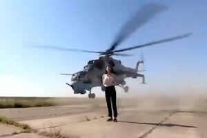印象的な映像を撮る為に命を懸けた女性レポーターの映像が話題に。