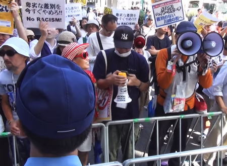 いま川崎市が危ない。ＪＲ駅前の街頭演説vs妨害したい隊の戦い動画がじわじわと人気に。