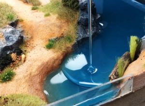 超リアルなジオラマを作る職人の作業風景がすごい。あの魔法の粉は何だ？