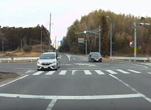 ここまで酷いのはなかなか見ないという危険運転が三重県津市で撮影される。