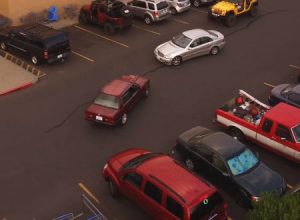 駐車場1台分の空きスペースを巡るトラブルでジープが強いけど・・・。これは酷い。