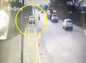 日本人2人によるカンボジア事件の犯行時の映像が公開される。