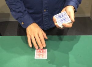 マジシャンって本当すごい。種明かしされても魔法にしか見えないトランプの裏が一瞬で変わるやつ。