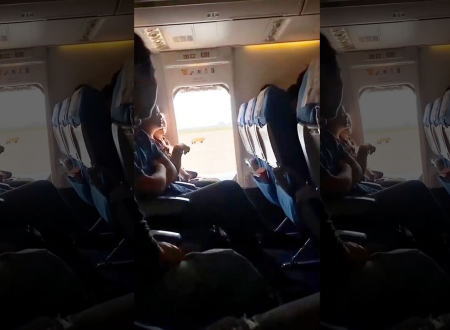 中国の乗客さん機内の空気が悪いからと飛行機の非常ドアを開けてしまうｗｗｗ