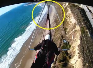 ハンググライダーの墜落事故。機体とパイロットを繋ぐ唯一のベルトが外れてしまったら。