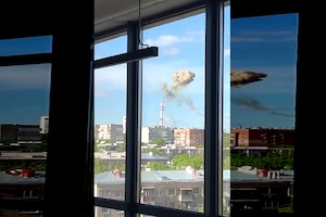 【動画】ロシアの攻撃でウクライナのテレビ塔がポッキリ折られてしまう。