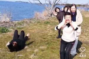 琵琶湖に飛び込んで笑います。恐怖の団体の投稿動画が話題にｗｗｗｗ
