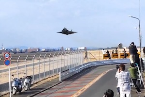 【動画】東京で訓練飛行を行ったF-35Bの迫力がハンパない。