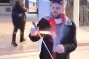 【動画】大晦日の花火で人生を棒に振った男。 【動画】大晦日の花火で人生を棒に振った男。