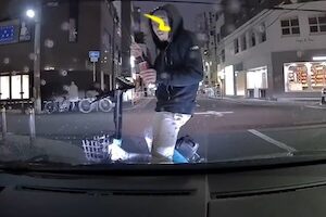 【大阪】アヴェンタドールに液体をぶっ掛けたLUUP男の動画が拡散希望中。