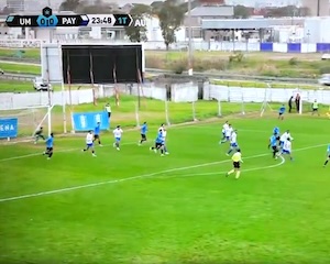 【珍事】サッカーの試合が原因で交通事故が起きてしまう。