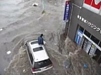 6月に入ってアップされた津波の動画。どれもこれもリアルで恐ろしい(@_@;)