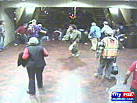 加速するエスカレーターの恐怖。ワシントンメトロの地下鉄で起きた事故映像