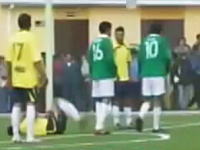 南米ボリビアの大統領がサッカーの親善試合中に相手の股間を膝蹴りｗｗ