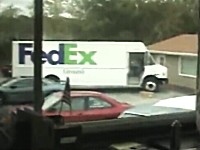 アメリカの宅急便の運ちゃんは無茶苦茶だ！FedExの他、動画いくつか。
