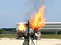 ＮＡＳＡの新しい月面着陸機が姿勢制御に失敗して墜落して爆発してしまう。