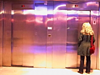 レミさんのエレベーターのイタズラが2012年版で進化してた。両方かよｗｗｗ