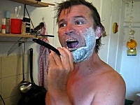 これが男の髭剃りだ☆レザー剃刀（西洋剃刀）を使うとワイルドでカッコイイ☆