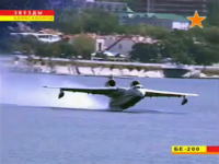 ロシアの飛行艇すごい。着陸せずに給水⇒排水で火事の炎さんオワタ＼(^o^)／