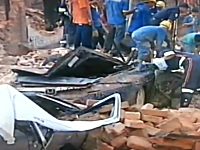 ブラジルで歴史的建造物の壁が突然崩壊し複数の車が下敷きに。7名死亡。