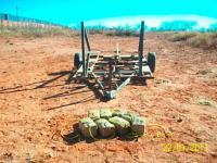 投石器を使って麻薬を密輸するメキシコの麻薬密輸業者。フライングマリファナ