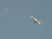 シリアでまた政府のヘリが撃墜される。今度はテールローター付近を射抜かれる