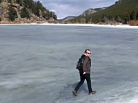 凍った湖の上をハイテンションぎみで歩いていた旅行者に起きた悲劇ｗｗｗ