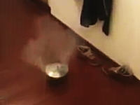 部屋の中で鍋爆弾をやったら大変な事になった動画。最後ワロタｗｗｗｗｗ