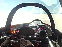 最高速チャレンジ。743km/hで走る車の車窓から。ボンネビル・ソルトフラッツ