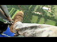 スカイダイビングより数倍怖そう(@_@;)610メートルの鉄塔からダイブ！