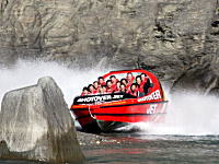 ニュージーランドの川下りがヤバイ。14人乗りのパワーボートで爆走ｗｗｗ