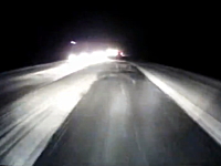 雪道でスリップしたセダンにモロに追突。2名が死亡したロシアのドラレコ動画