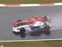 フェリペ・マッサとロバート・クビサの激しすぎる戦い　2007年F1日本GP