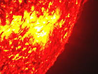 NASAが新しく公開した太陽大爆発のより詳細な映像。太陽学者もびっくり