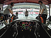 F1ドライバーが見る風景。ドライバー視点からGoPro撮影。ミラーまじ見えない