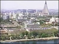 北朝鮮の街並み紹介ビデオにまさかの日本語Windows　2003年の首都・平壌市の町並み