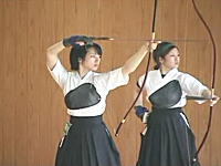 弓道って美しいスポーツだな・・・。女子大生の弓道上級者映像集